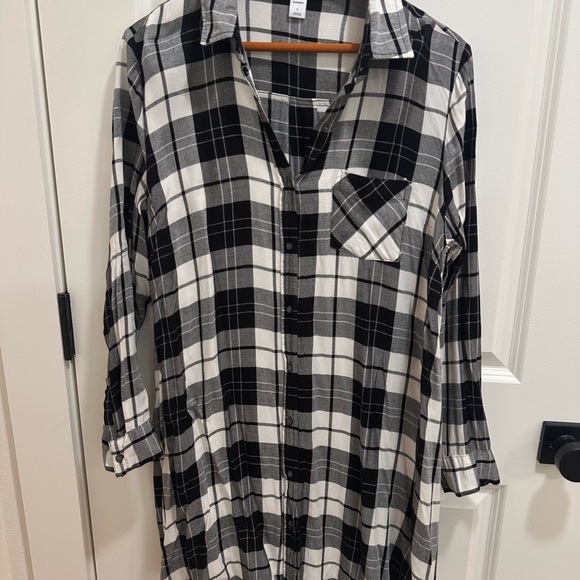 Old Navy Other - Old Navy Black and White Checkered Men's Shirt